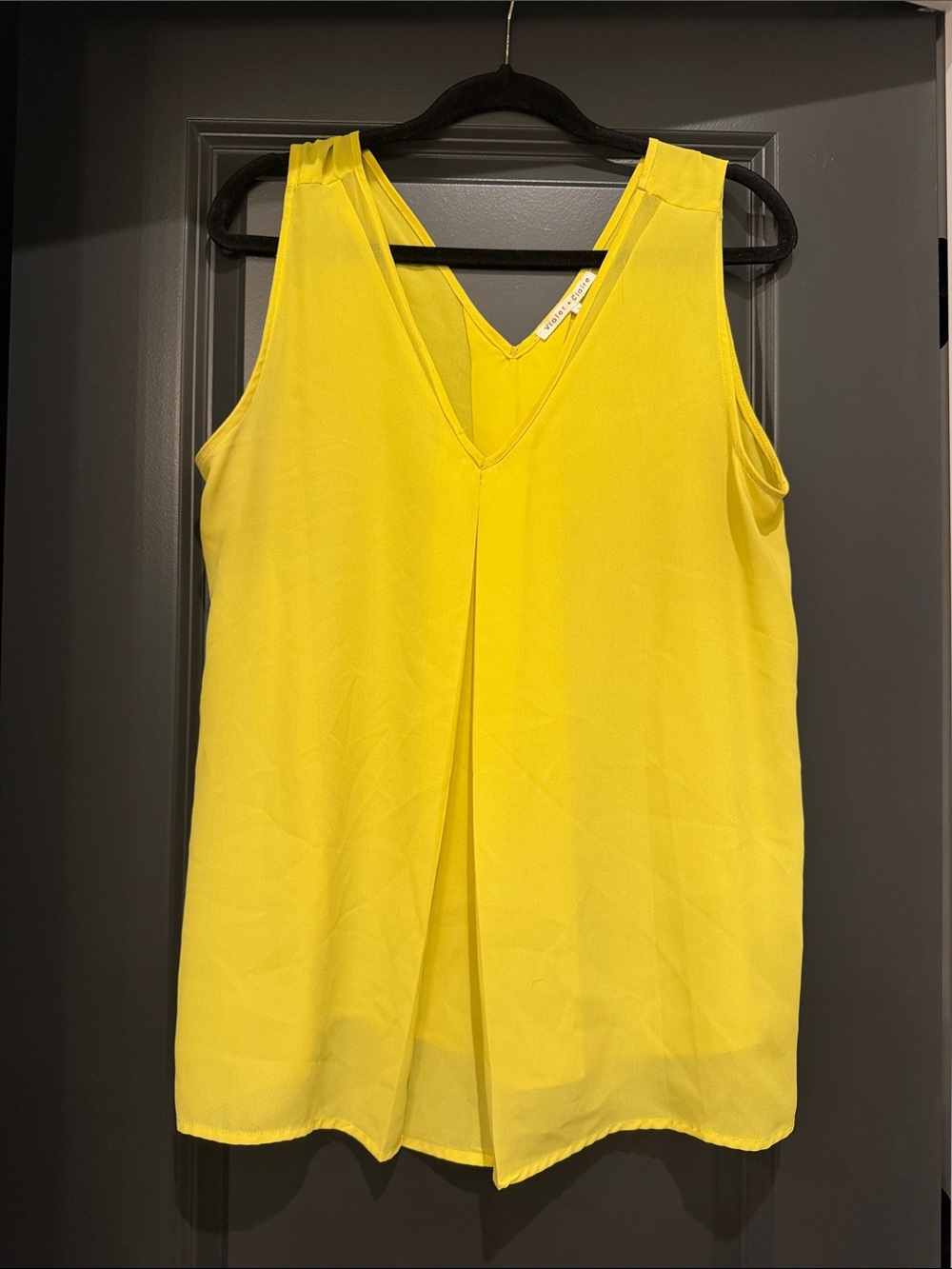 Violet + Claire Bright Yellow V-Neck Sleeveless Blouse